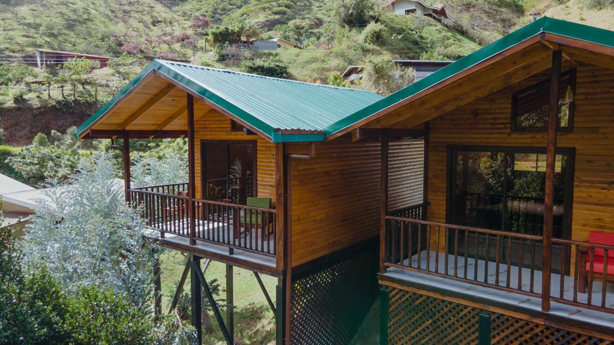 Cabinas El Quetzal San Gerardo de Dota Exterior photo